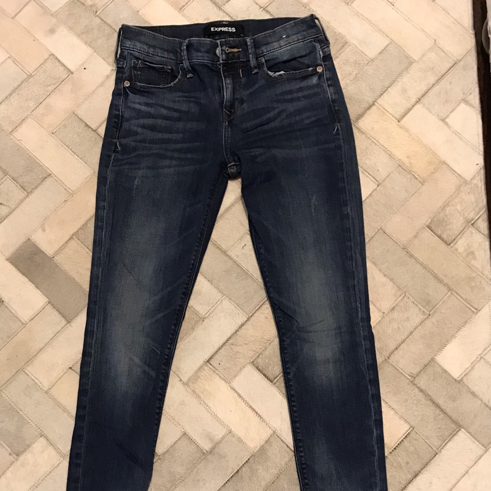 Express jeans worn once size 00R skinny dark wash
